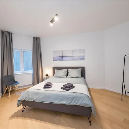Fully Renovated Spacious Apartment Ostend