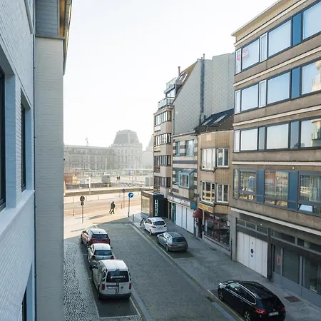 Fully Renovated Spacious * Ostende